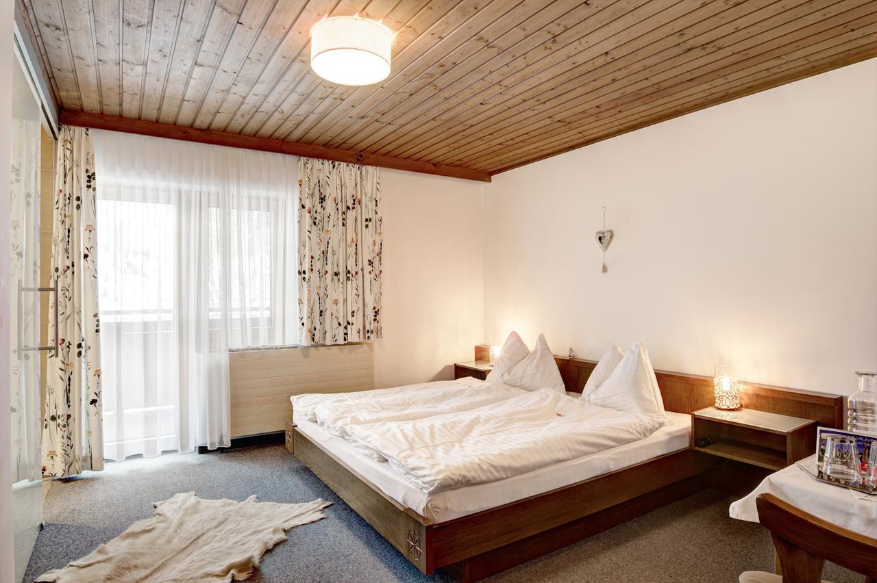 Pension Forsthof Maishofen Buitenkant foto